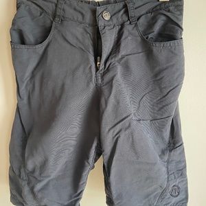 Novara (REI) Mountain Bike Shorts, Size M 7/8, Black